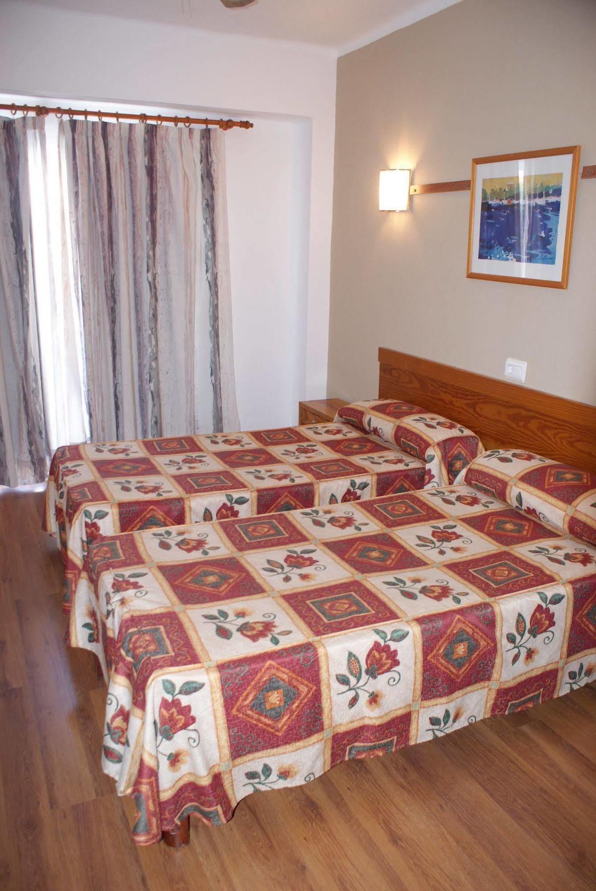 Hostel Elegance Playa Arenal III El Arenal  Exteriér fotografie